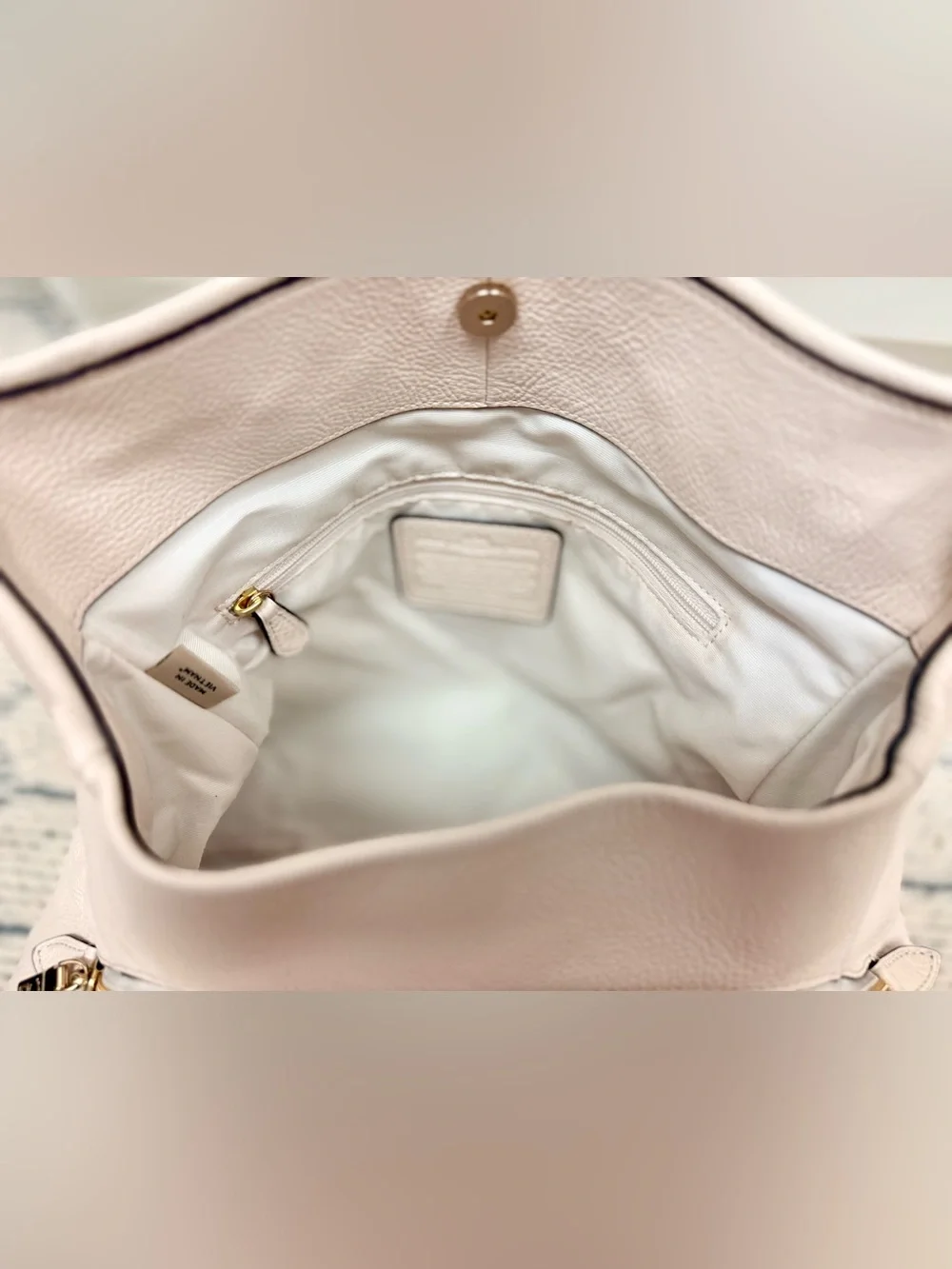 COACH Vintage Y2K Everyday Madison Phoebe White Pebbled Leather Hobo Handbag